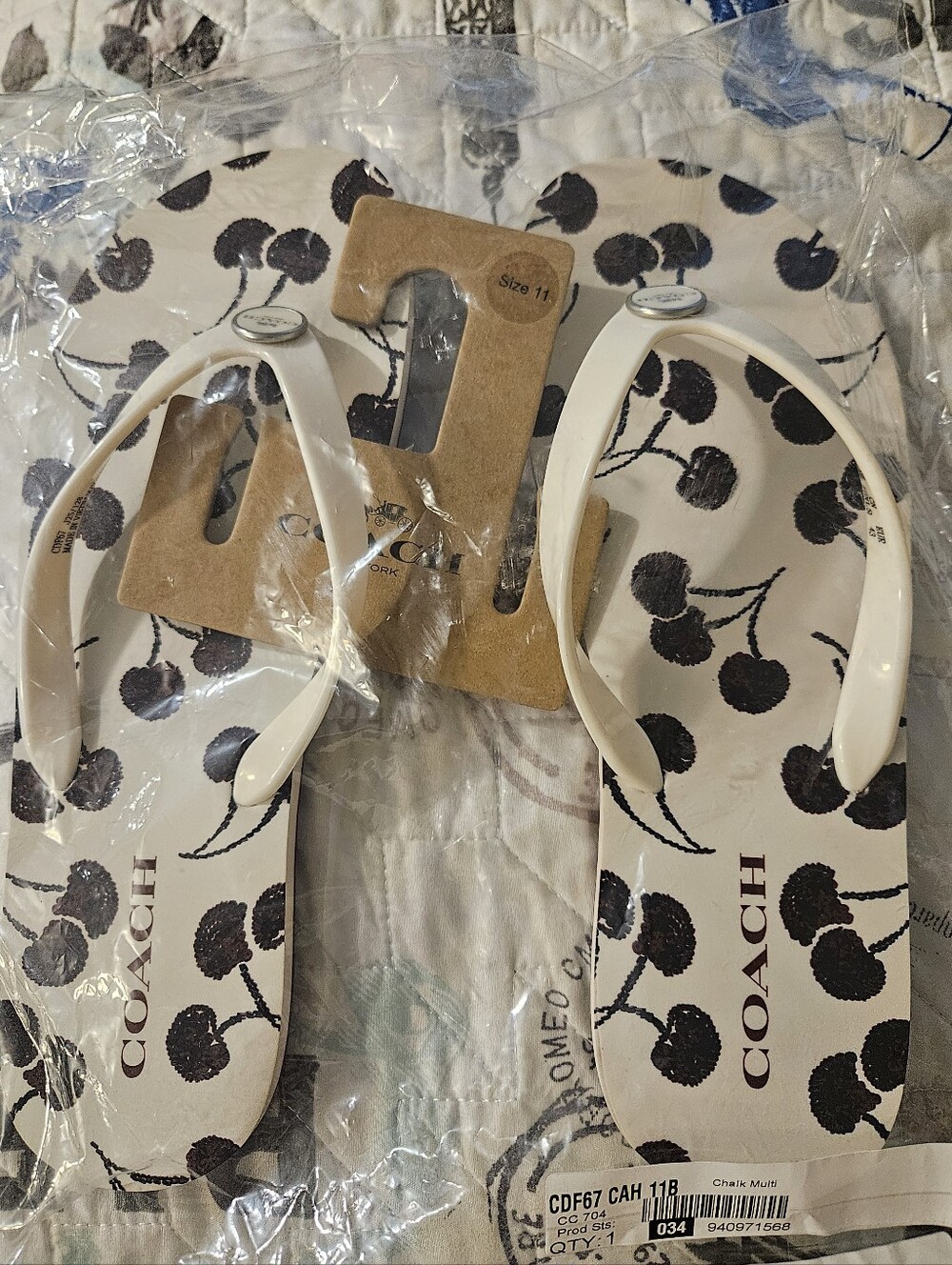 Coach Flip-flops - Picture 1 of 3